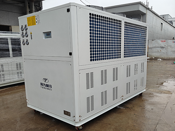 Installerad 30HP industriell luftkylare i Blown Film Factory